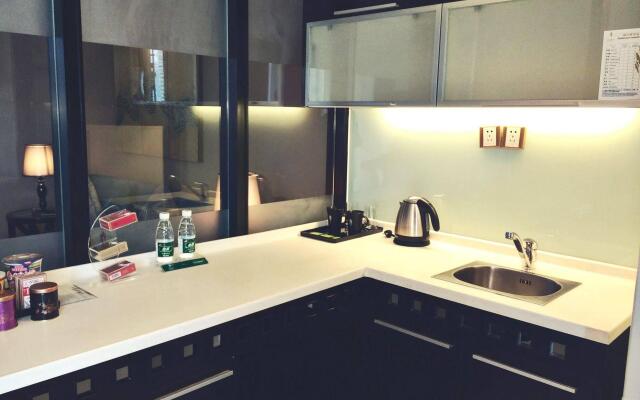 Hotel Royal Suites and Towers