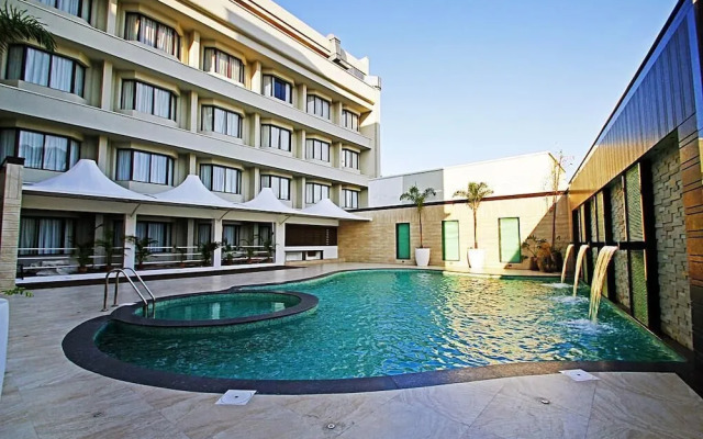 Hotel Cenneys Gateway