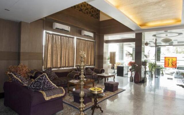 Hotel Tamizh Park