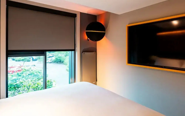 Village Hotel Reading