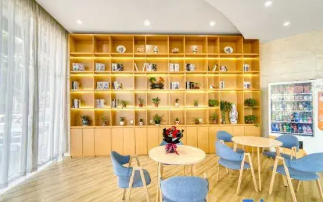 Yijia Boutique Hotel (Yuyao Mould City)
