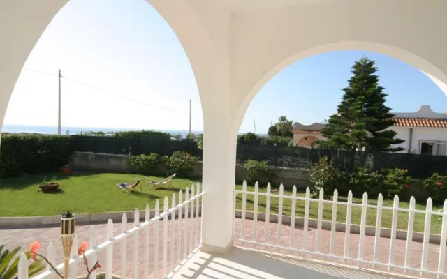 A 150 metri dal mare