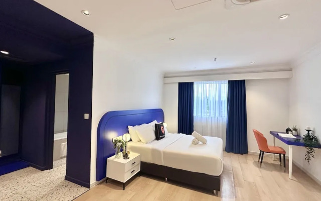 Ukiyo Hotel by manatidur