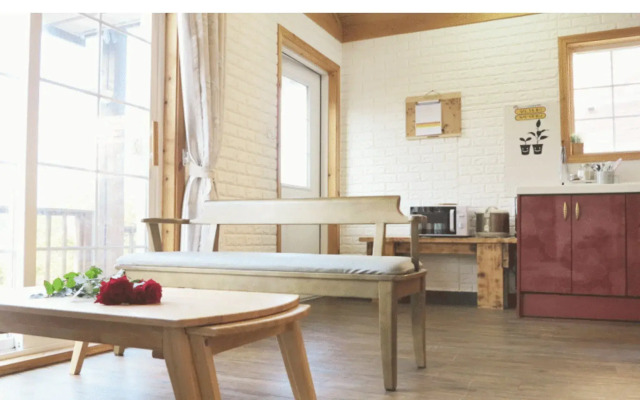 Yangyang Pinot Tree Pension