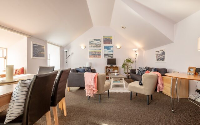 Central St Andrews Loft Apartment