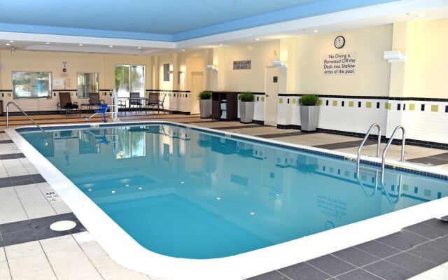 Fairfield Inn & Suites Hartford Airport