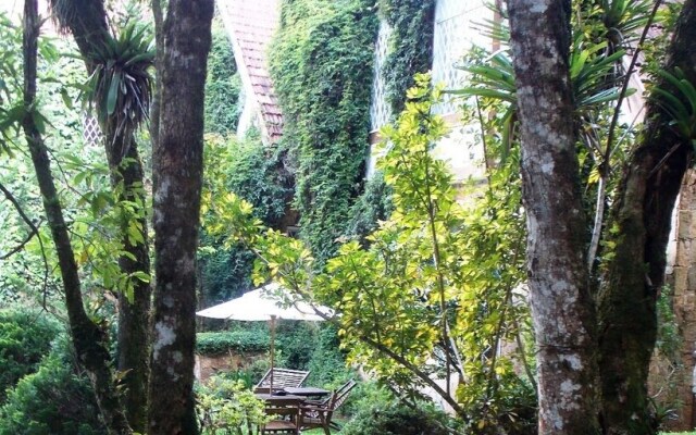 Casa Yvitú Blue Bird Hotel