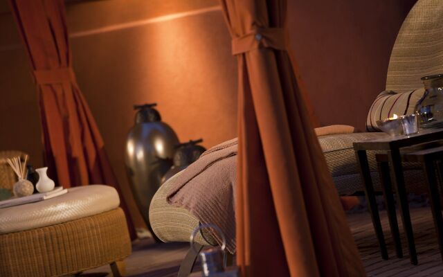 Renaissance® Phoenix Glendale Hotel & Conference Center