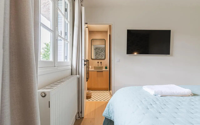 Luxueuse Chaumière 4 Chambres avec jardin