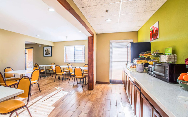 Quality Inn Carbondale University area