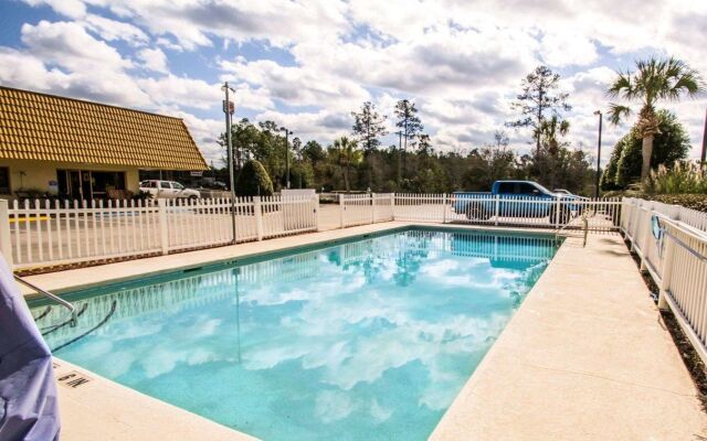 Red Roof Inn MacClenny