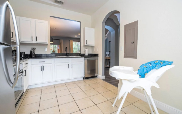 Cozy 3BR Regal Oaks Close to Disney