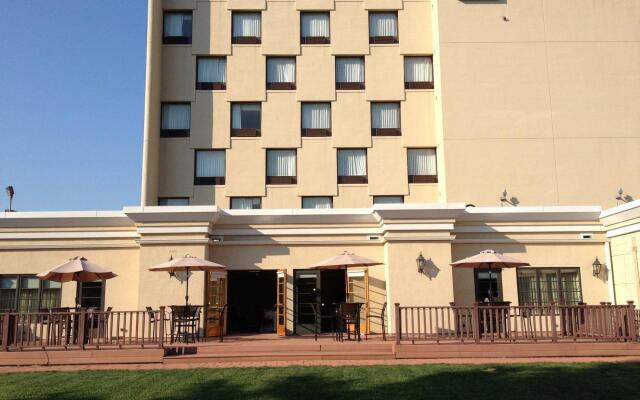 Holiday Inn Boston - Dedham Hotel & Conference Center by IHG