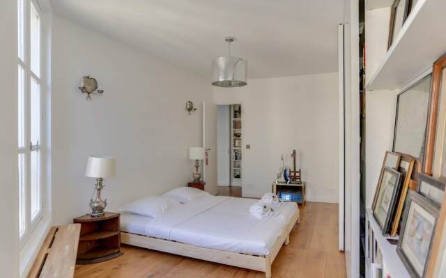 Stylish, and Spacious Apartment - Champs-elysées