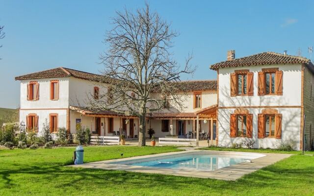 Modern Mansion in Tarn With Pool, Impressive Location