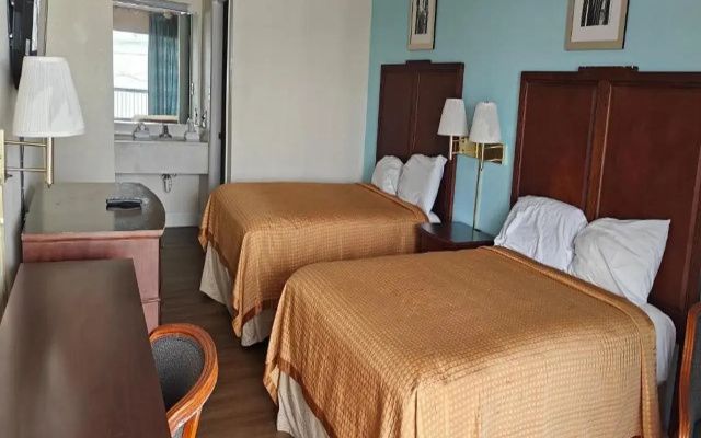 Travelodge by Wyndham Richmond Kentucky