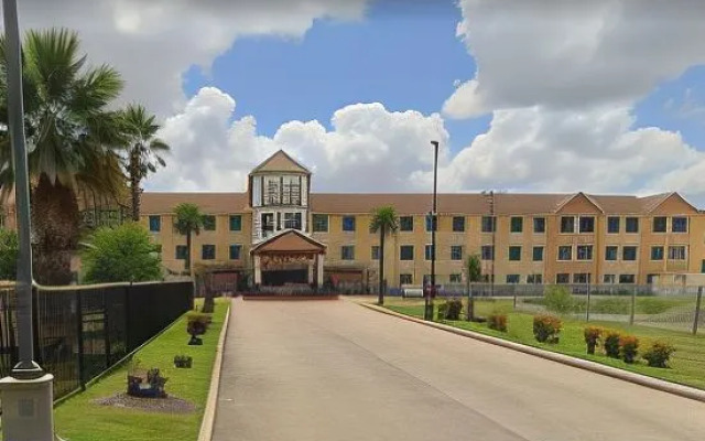 Candlewood Suites Houston - Stafford