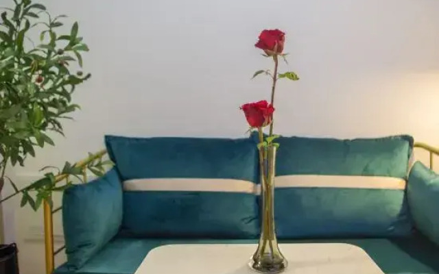 Xingxuan Smart Apartment Hotel (Zhengzhou East High-speed Railway Station)