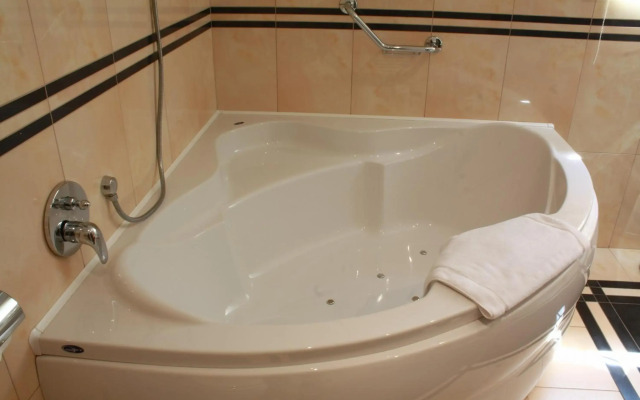 Wellness HOTEL HARRACHOVKA