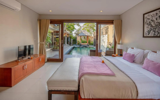 Royal Nyanyi Villa