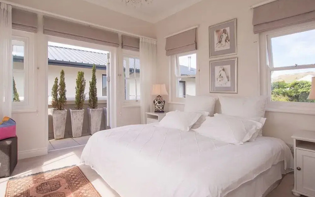 Isola Bella Guest House