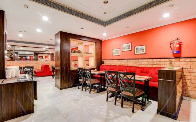 OYO 39725 Hotel Regent Continental