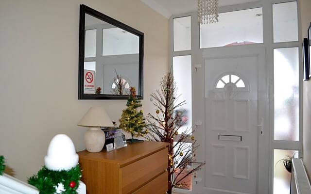 Annies Guest House