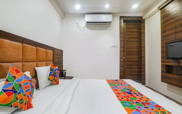 Fabhotel Bless Inn