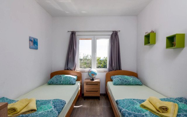 Family friendly house with a swimming pool Pomer, Medulin - 19050