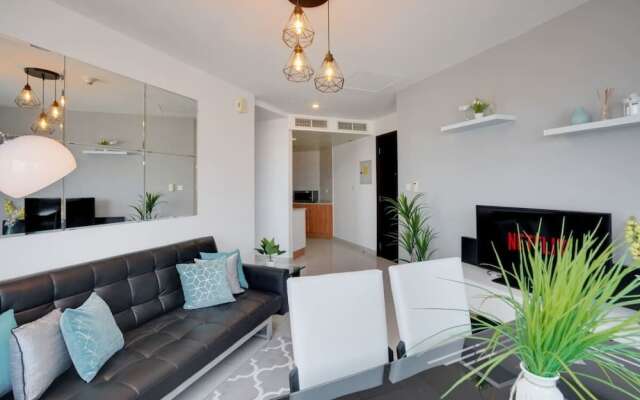 Dazzling Apartment in Dubai Gate Central of JLT