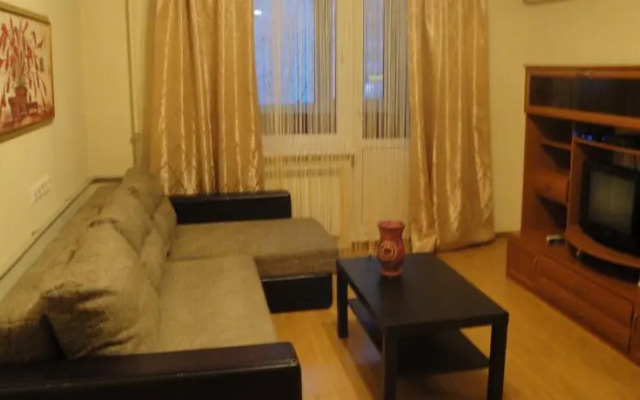 На Квадратов Красных Партизан 248