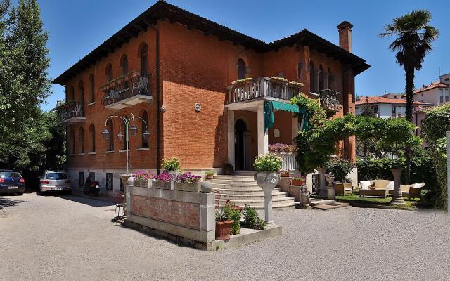 Hotel Villa Albertina