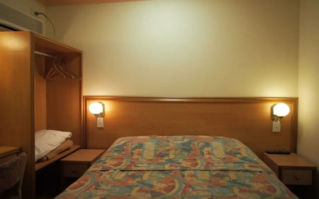 Edgecliff Lodge Motel