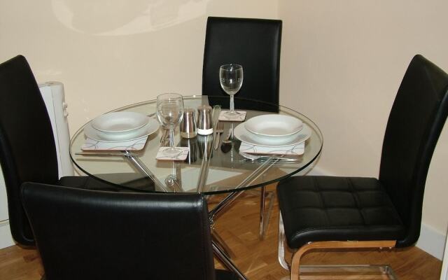 Stratford Apartment