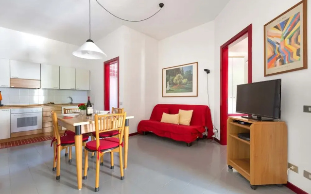 2507 Red Apartment by Barbarhouse