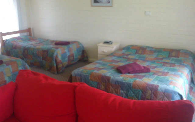 Southern Right Motor Inn