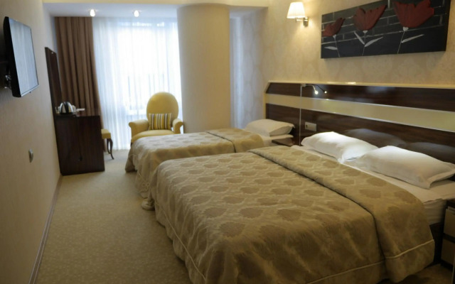 Armin Hotel