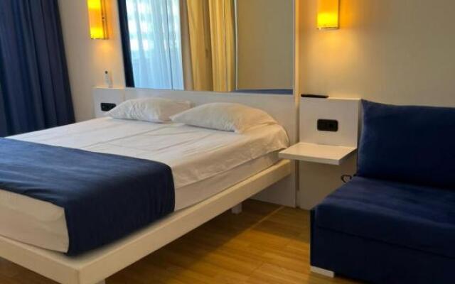 32 floor Orbi city Block A