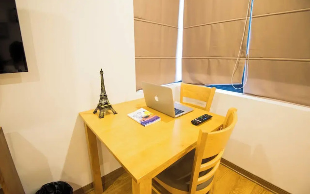 Wendy apartment 39LL