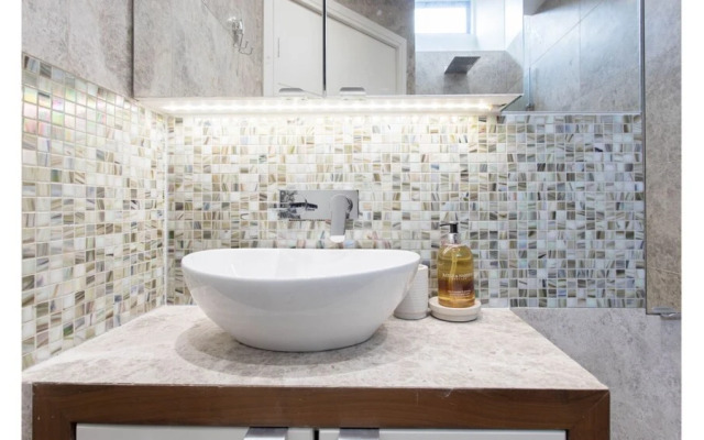 Trendy & Bright Bohemian House in Forest Hill