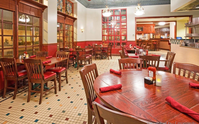 Holiday Inn Hotel & Suites LA CROSSE