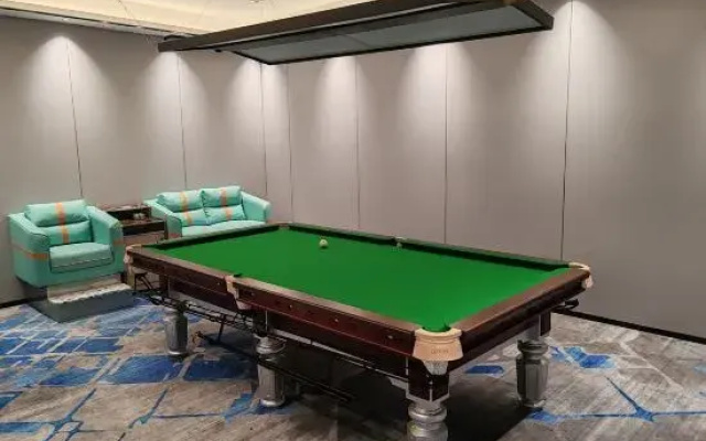 Berlin Hotel (Ningbo Fenghua Libang Plaza)