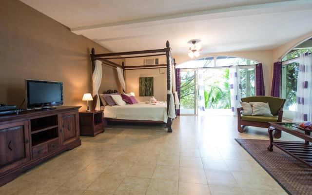 Popa Paradise Beach Resort