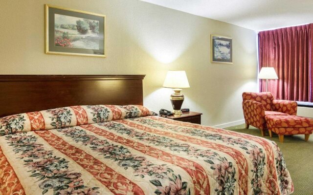 Rodeway Inn Emporia Inn