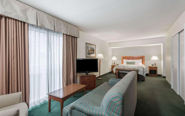 Best Western Fishkill Inn & Suites