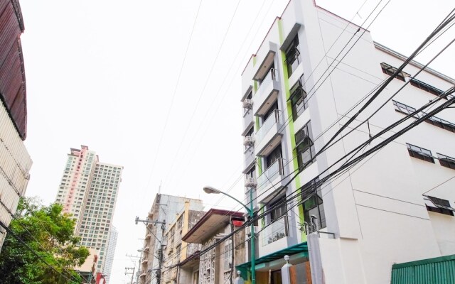 ZEN Rooms Time Travellers Makati