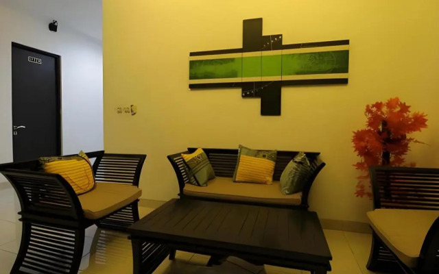 RedDoorz Plus near Ciputra World Kuningan 2