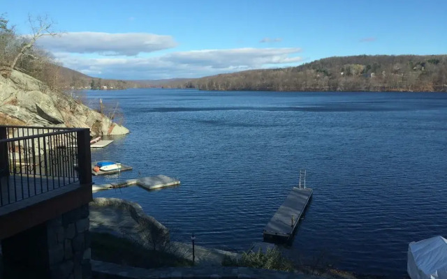 The Pawling House Bed & Breakfast