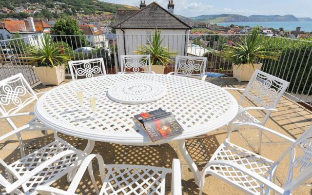 2 Hadleigh Villas