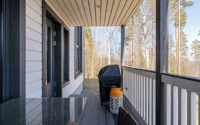 Spacious 2BR Cabin at Riihivuori Peak